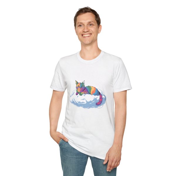 Tshirt Drapeau LGBT chat allongé sur un nuage design mignon et poétique pour sensibilisation et inclusion LGBTQ+ shirt t-shirt - Image 19