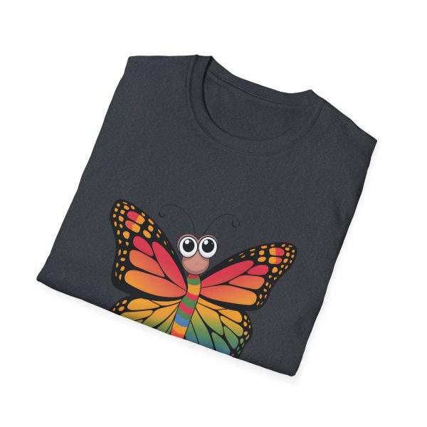 Tshirt LGBTQ+ papillon coloré avec grands yeux sur fond noir design vibrant et amusant pour célébrer la diversité LGBTQ+ shirt t-shirt - Image 4