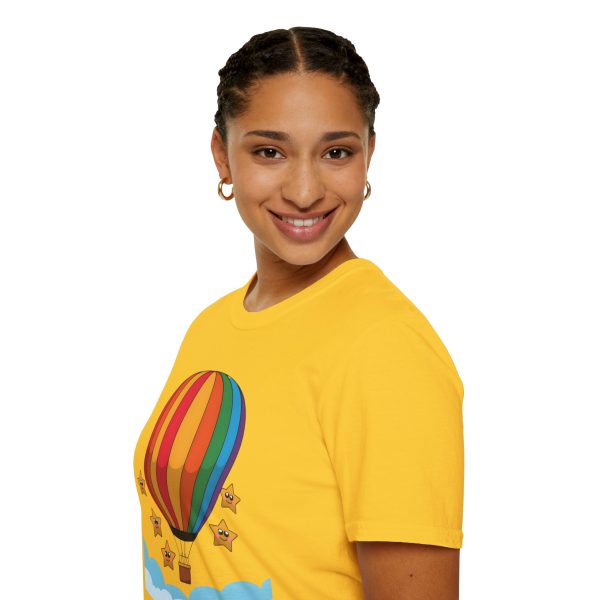 Tshirt LGBTQ+ montgolfière avec étoiles design coloré pour sensibilisation et soutien à la communauté LGBT+ et égalité shirt t-shirt - Image 57