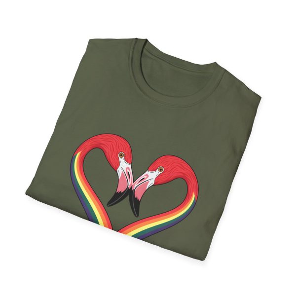 Tshirt LGBT+ flamants roses formant un coeur design symbolique pour célébration de l'amour et fierté LGBTQ+ et diversité shirt t-shirt - Image 64