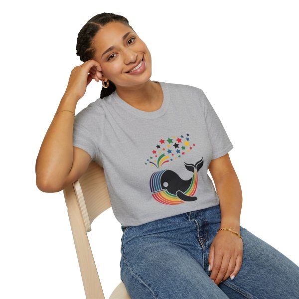 Tshirt LGBT+ baleine sautant hors d'un arc-en-ciel design magique et coloré pour célébrer la fierté et diversité LGBTQ+ shirt t-shirt - Image 34