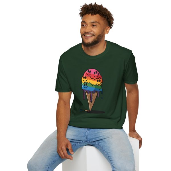 Tshirt Drapeau LGBT glace arc-en-ciel avec visages souriants design ludique et coloré pour célébrer la diversité et inclusion LGBTQ+ t-shirt - Image 84