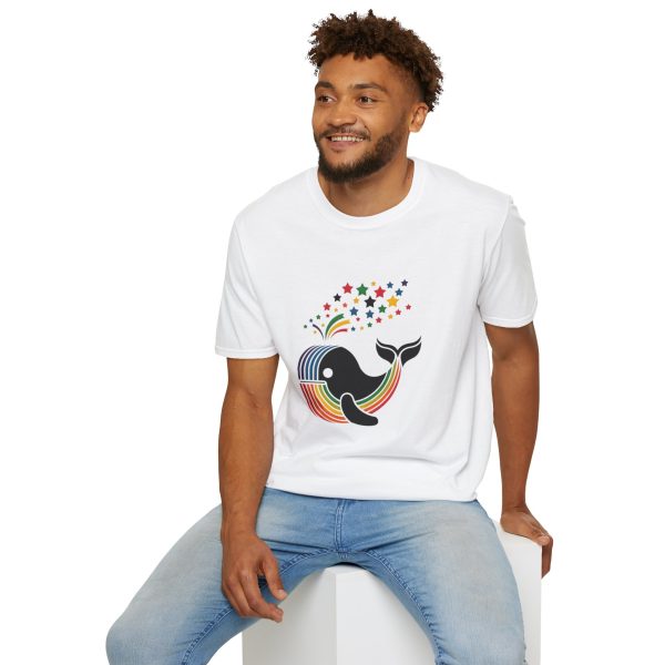 Tshirt LGBT+ baleine sautant hors d'un arc-en-ciel design magique et coloré pour célébrer la fierté et diversité LGBTQ+ shirt t-shirt - Image 24