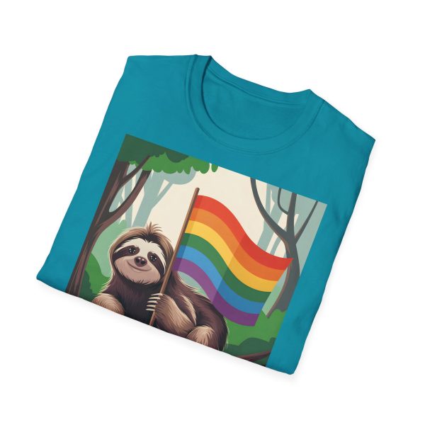 Tshirt Drapeau LGBT paresseux assis sur un arbre tenant un drapeau arc-en-ciel design décontracté et coloré pour fierté LGBTQ+ shirt t-shirt - Image 100