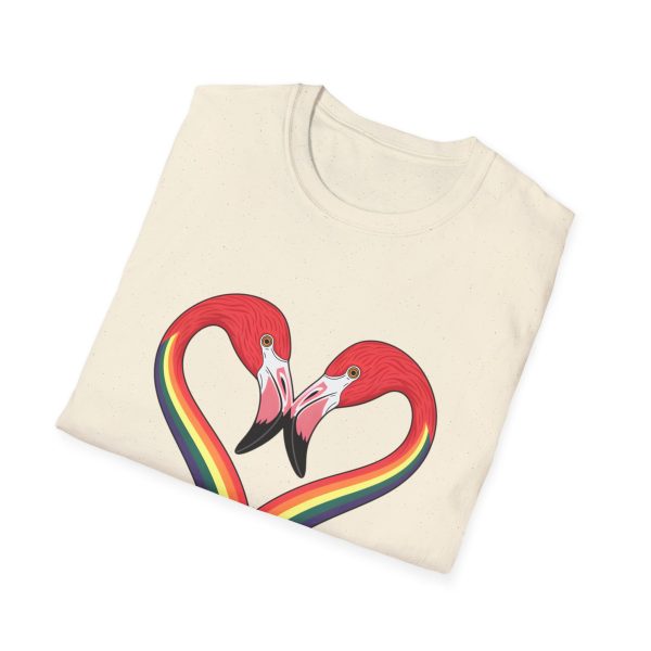 Tshirt LGBT+ flamants roses formant un coeur design symbolique pour célébration de l'amour et fierté LGBTQ+ et diversité shirt t-shirt - Image 40