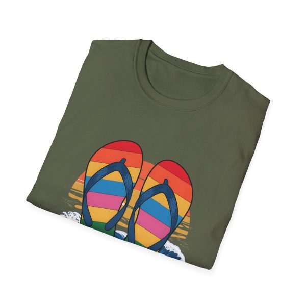 Tshirt LGBTQ+ tongs sur la plage design décontracté et estival pour célébrer la fierté et la diversité LGBTQ+ shirt t-shirt - Image 64