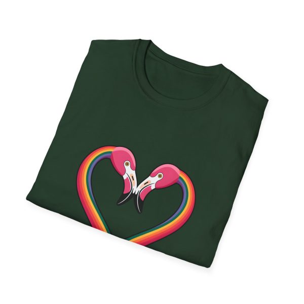 Tshirt Drapeau LGBT flamants roses en forme de coeur fond noir design romantique et symbolique pour célébrer l'amour LGBTQ+ t-shirt - Image 76