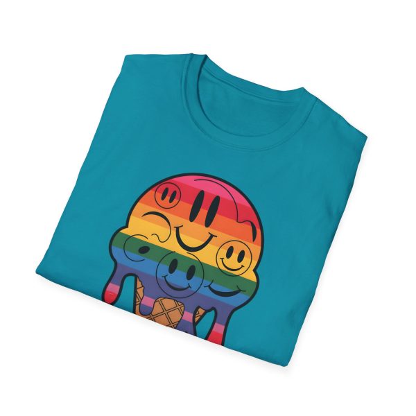 Tshirt LGBT+ cônes de glace avec visages souriants design amusant et mignon pour sensibilisation à la diversité et inclusion LGBTQ+ t-shirt - Image 100