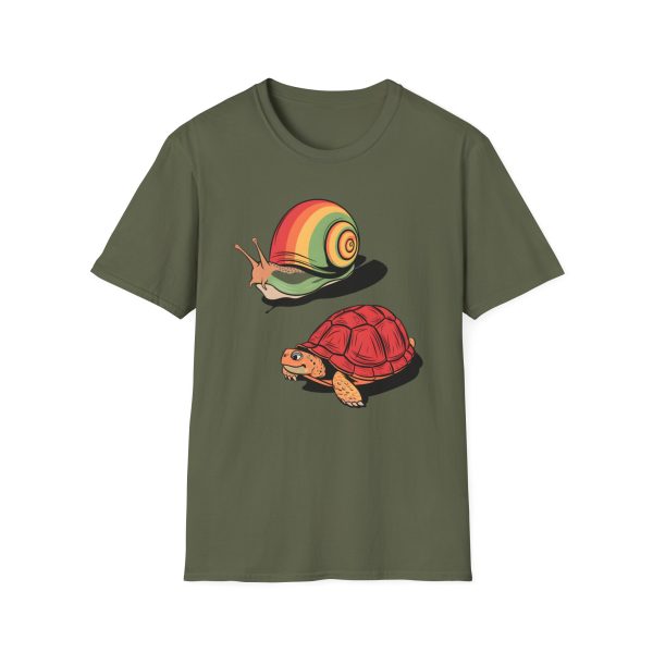 Tshirt Drapeau LGBT escargot et tortue sur fond noir design amusant pour sensibilisation et soutien à la diversité LGBTQ+ shirt t-shirt - Image 61