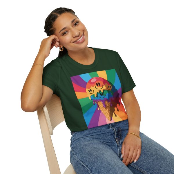 Tshirt Drapeau LGBT trois cônes de glace avec garnitures différentes design amusant et coloré pour célébrer la diversité LGBTQ+ t-shirt - Image 82