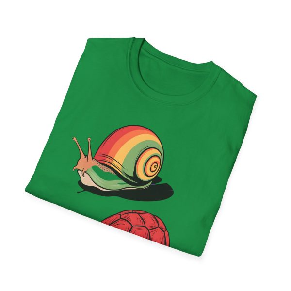 Tshirt Drapeau LGBT escargot et tortue sur fond noir design amusant pour sensibilisation et soutien à la diversité LGBTQ+ shirt t-shirt - Image 88