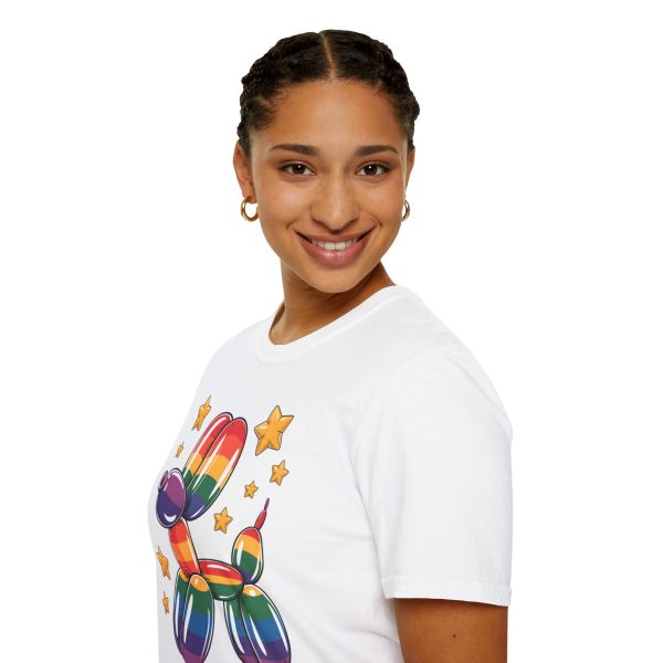 Tshirt Drapeau LGBT ballon en forme de chien avec étoiles design amusant et coloré pour soutien à la communauté LGBTQ+ et diversité t-shirt - Image 21