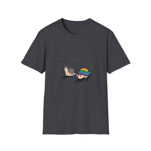 Tshirt LGBTQ+ deux escargots superposés design amusant pour célébrer la fierté et l'inclusion dans la communauté LGBT+ shirt t-shirt