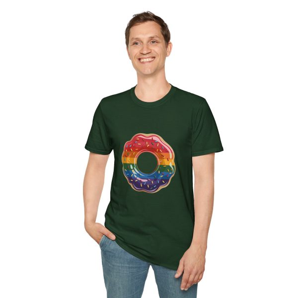 Tshirt Drapeau LGBT donut arc-en-ciel avec paillettes sur fond noir design coloré et amusant pour célébrer la diversité LGBTQ+ shirt t-shirt - Image 79