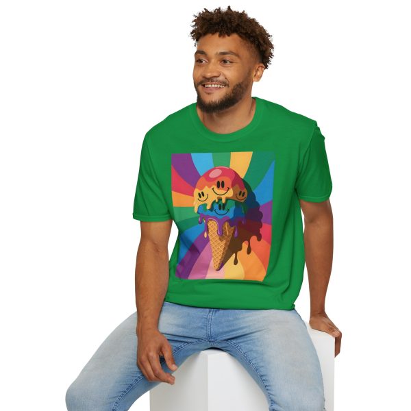 Tshirt Drapeau LGBT trois cônes de glace avec garnitures différentes design amusant et coloré pour célébrer la diversité LGBTQ+ t-shirt - Image 96