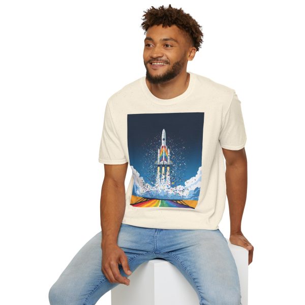 Tshirt LGBTQ+ fusée décolle dans le ciel design futuriste et inspirant pour célébrer la fierté et inclusion LGBTQ+ shirt t-shirt - Image 48