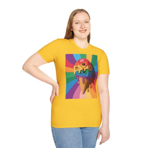 Tshirt Drapeau LGBT trois cônes de glace avec garnitures différentes design amusant et coloré pour célébrer la diversité LGBTQ+ t-shirt - Image 53