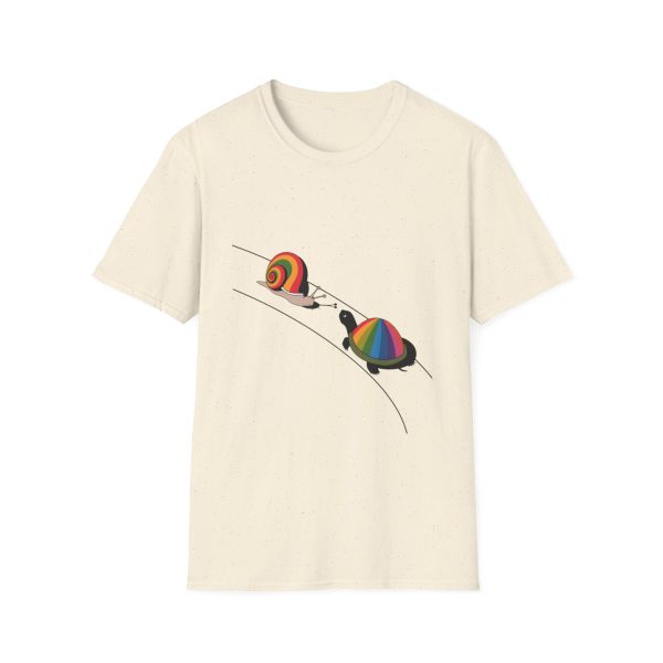 Tshirt Drapeau LGBT escargot avec coquille arc-en-ciel sur fond noir design stylé et vibrant pour sensibilisation LGBTQ+ shirt t-shirt - Image 37