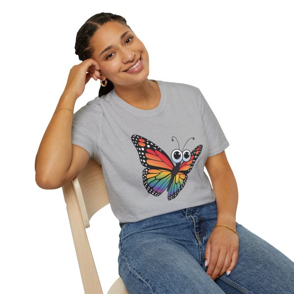 Tshirt Drapeau LGBT papillon coloré avec grands yeux sur fond noir design original et stylé pour sensibilisation à la fierté LGBTQ+ t-shirt - Image 34