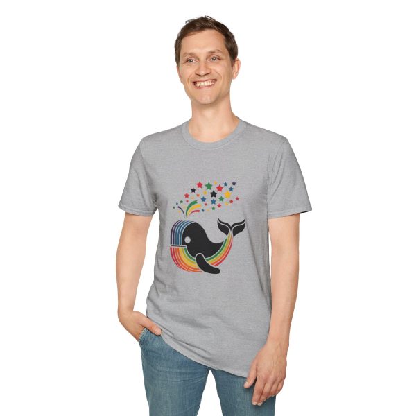 Tshirt LGBT+ baleine sautant hors d'un arc-en-ciel design magique et coloré pour célébrer la fierté et diversité LGBTQ+ shirt t-shirt - Image 31