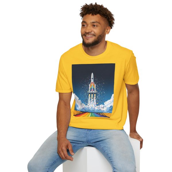 Tshirt LGBTQ+ fusée décolle dans le ciel design futuriste et inspirant pour célébrer la fierté et inclusion LGBTQ+ shirt t-shirt - Image 60