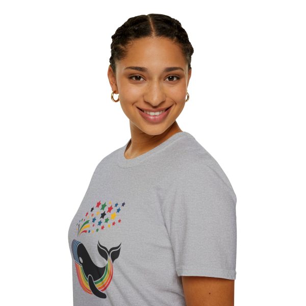 Tshirt LGBT+ baleine sautant hors d'un arc-en-ciel design magique et coloré pour célébrer la fierté et diversité LGBTQ+ shirt t-shirt - Image 33