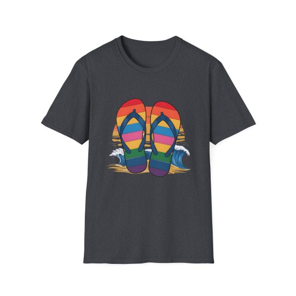 Tshirt LGBTQ+ tongs sur la plage design décontracté et estival pour célébrer la fierté et la diversité LGBTQ+ shirt t-shirt