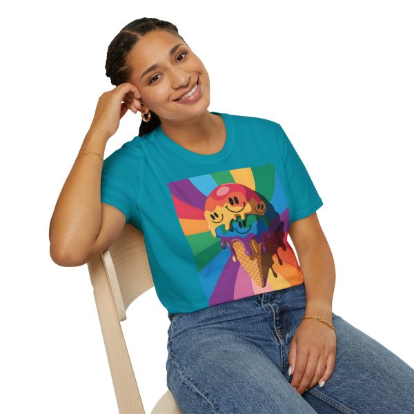 Tshirt Drapeau LGBT trois cônes de glace avec garnitures différentes design amusant et coloré pour célébrer la diversité LGBTQ+ t-shirt - Image 106