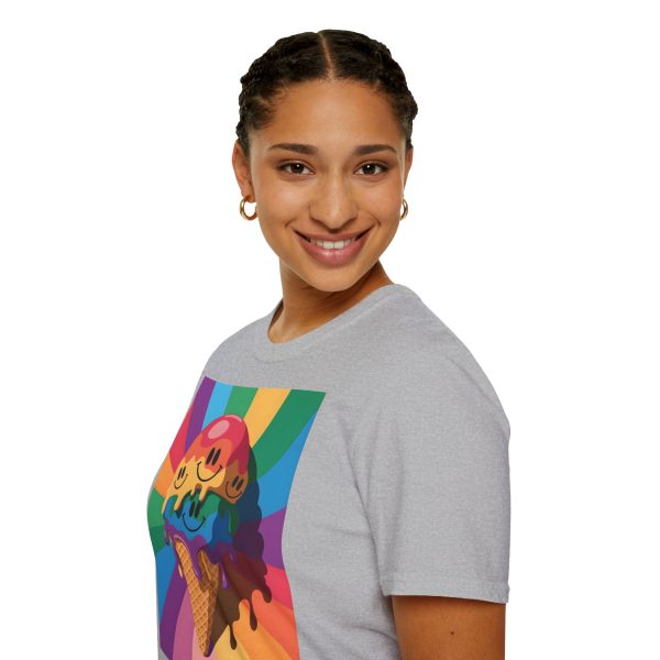 Tshirt Drapeau LGBT trois cônes de glace avec garnitures différentes design amusant et coloré pour célébrer la diversité LGBTQ+ t-shirt - Image 33