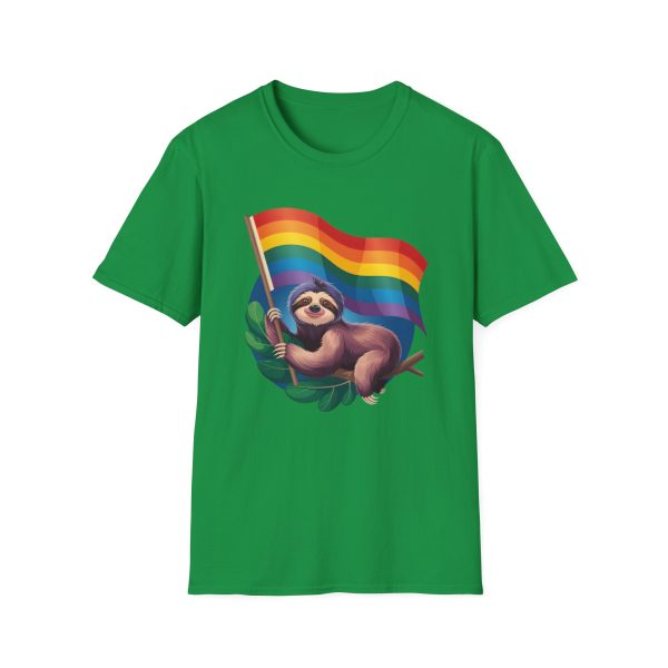 Tshirt Drapeau LGBT paresseux tenant un drapeau arc-en-ciel design amusant et mignon pour sensibilisation et inclusion LGBTQ+ shirt t-shirt - Image 85