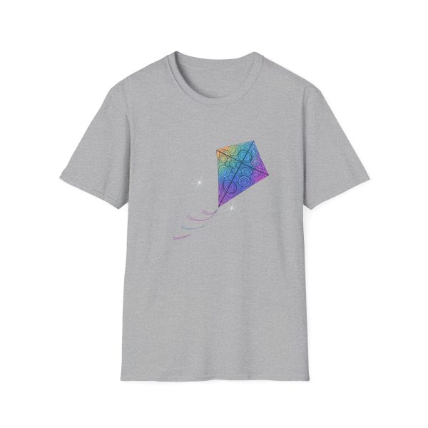 Tshirt Drapeau LGBT cerf-volant coloré volant dans la nuit design symbolique pour célébrer la liberté et la fierté LGBTQ+ shirt t-shirt - Image 25