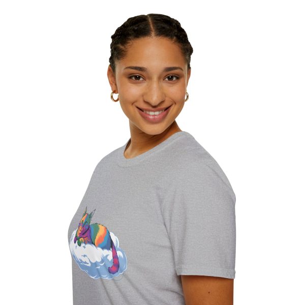 Tshirt Drapeau LGBT chat allongé sur un nuage design mignon et poétique pour sensibilisation et inclusion LGBTQ+ shirt t-shirt - Image 33