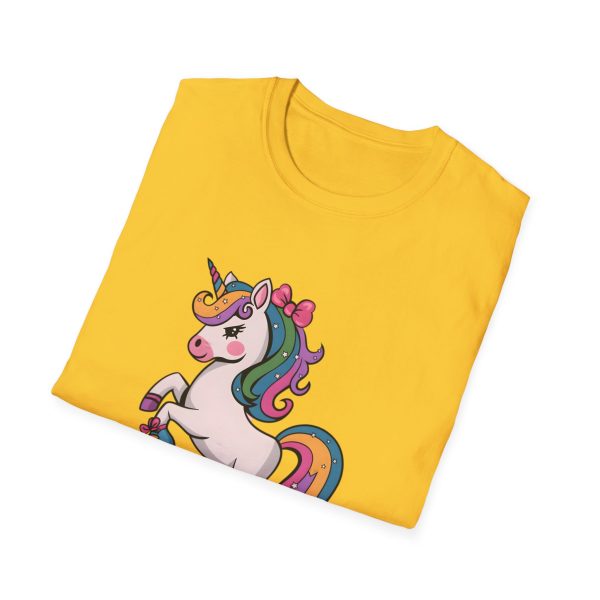 Tshirt Drapeau LGBT licorne sur un skateboard sur fond noir design vibrant et stylé pour sensibilisation à la diversité LGBTQ+ shirt t-shirt - Image 52