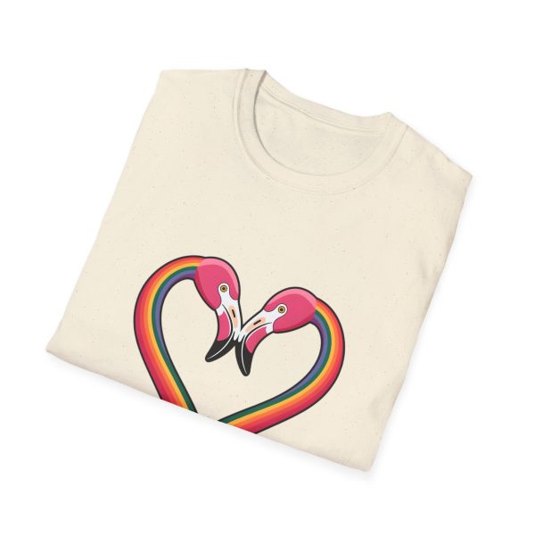 Tshirt Drapeau LGBT flamants roses en forme de coeur fond noir design romantique et symbolique pour célébrer l'amour LGBTQ+ t-shirt - Image 40