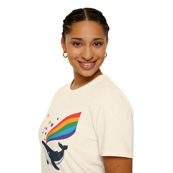 Tshirt LGBTQ+ baleine avec arc-en-ciel et étoiles design magique et coloré pour soutenir la diversité et inclusion LGBTQ+ shirt t-shirt - Image 45