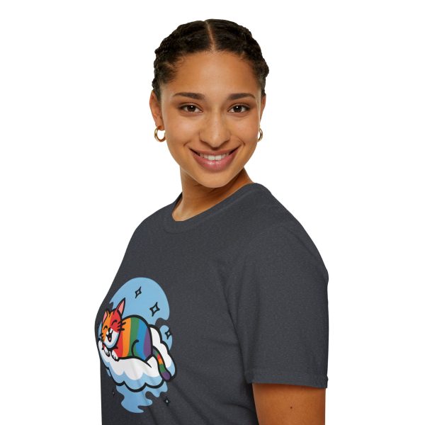 Tshirt Drapeau LGBT chat dormant sur un nuage design mignon et apaisant pour fierté LGBTQ+ et inclusion universelle shirt t-shirt - Image 9