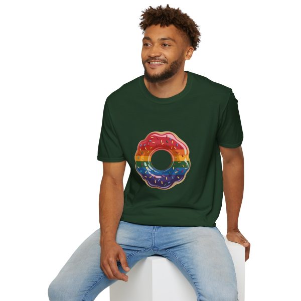 Tshirt Drapeau LGBT donut arc-en-ciel avec paillettes sur fond noir design coloré et amusant pour célébrer la diversité LGBTQ+ shirt t-shirt - Image 84