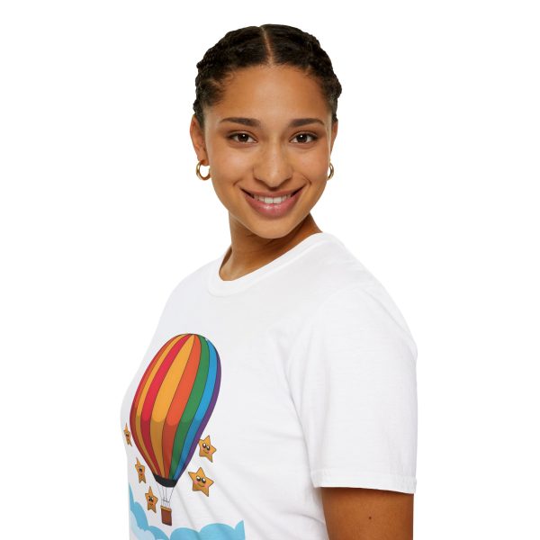 Tshirt LGBTQ+ montgolfière avec étoiles design coloré pour sensibilisation et soutien à la communauté LGBT+ et égalité shirt t-shirt - Image 21