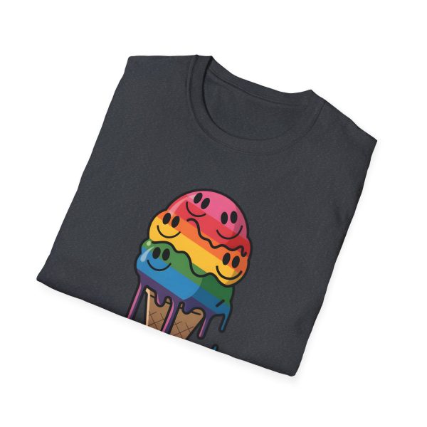 Tshirt Drapeau LGBT glace arc-en-ciel avec visages souriants design ludique et coloré pour célébrer la diversité et inclusion LGBTQ+ t-shirt - Image 4