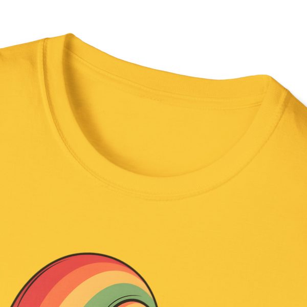 Tshirt Drapeau LGBT escargot et tortue sur fond noir design amusant pour sensibilisation et soutien à la diversité LGBTQ+ shirt t-shirt - Image 51