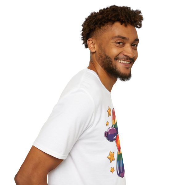 Tshirt Drapeau LGBT ballon en forme de chien avec étoiles design amusant et coloré pour soutien à la communauté LGBTQ+ et diversité t-shirt - Image 23