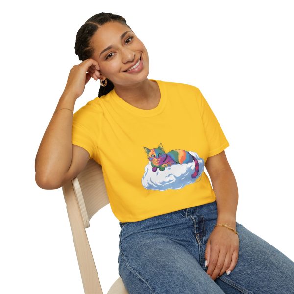 Tshirt Drapeau LGBT chat allongé sur un nuage design mignon et poétique pour sensibilisation et inclusion LGBTQ+ shirt t-shirt - Image 58