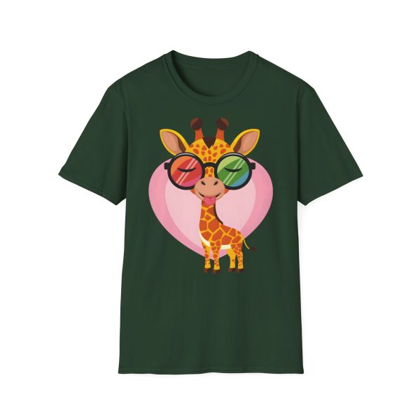 Tshirt LGBT+ girafe avec lunettes et coeur illustration colorée et amusante pour sensibilisation et soutien LGBTQ+ shirt t-shirt - Image 73