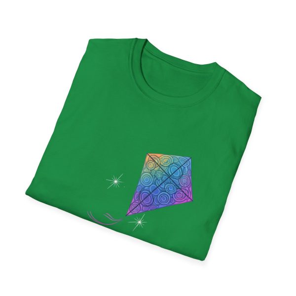 Tshirt Drapeau LGBT cerf-volant coloré volant dans la nuit design symbolique pour célébrer la liberté et la fierté LGBTQ+ shirt t-shirt - Image 88