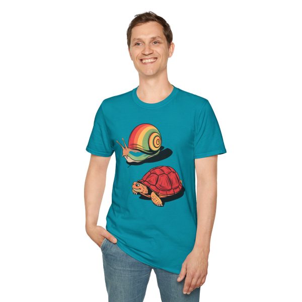 Tshirt Drapeau LGBT escargot et tortue sur fond noir design amusant pour sensibilisation et soutien à la diversité LGBTQ+ shirt t-shirt - Image 103