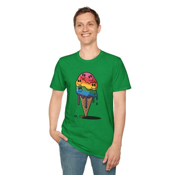 Tshirt Drapeau LGBT glace arc-en-ciel avec visages souriants design ludique et coloré pour célébrer la diversité et inclusion LGBTQ+ t-shirt - Image 91