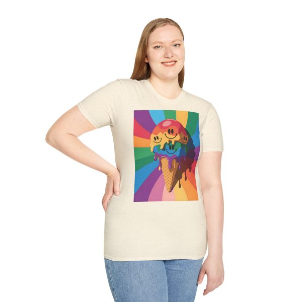 Tshirt Drapeau LGBT trois cônes de glace avec garnitures différentes design amusant et coloré pour célébrer la diversité LGBTQ+ t-shirt - Image 41