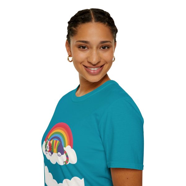 Tshirt LGBTQ+ chat dormant sur un nuage avec arc-en-ciel en arrière-plan design mignon et apaisant pour fierté LGBTQ+ shirt t-shirt - Image 105