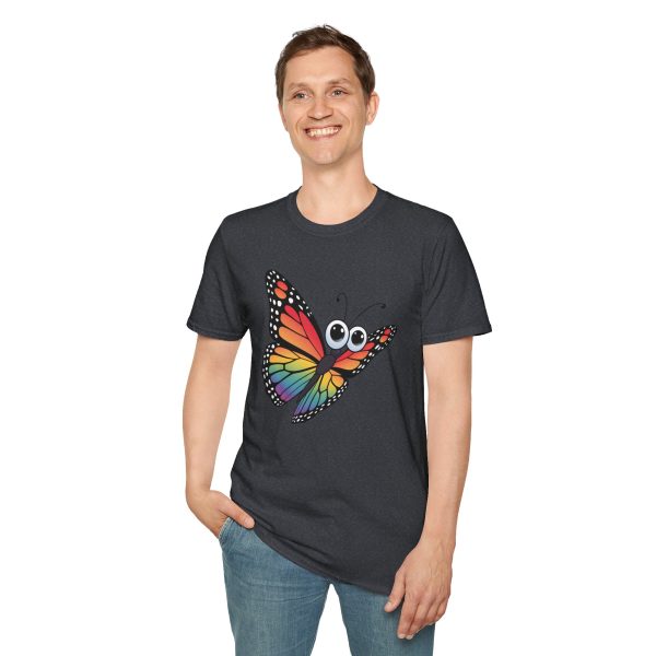 Tshirt Drapeau LGBT papillon coloré avec grands yeux sur fond noir design original et stylé pour sensibilisation à la fierté LGBTQ+ t-shirt - Image 7