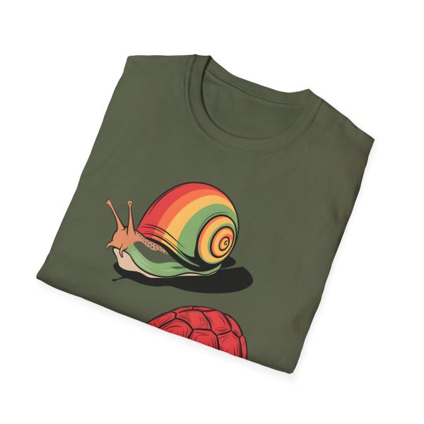 Tshirt Drapeau LGBT escargot et tortue sur fond noir design amusant pour sensibilisation et soutien à la diversité LGBTQ+ shirt t-shirt - Image 64